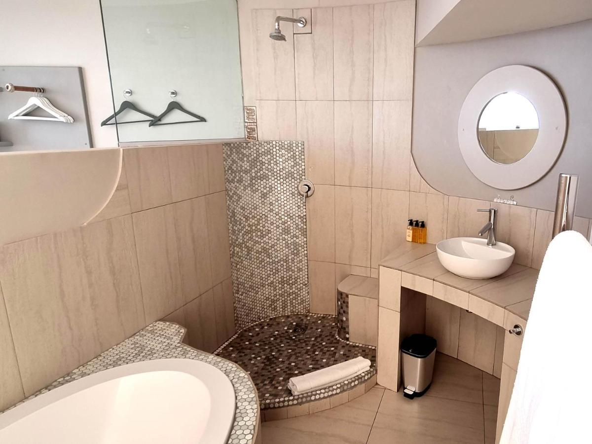 Crystal Lagoon 4*